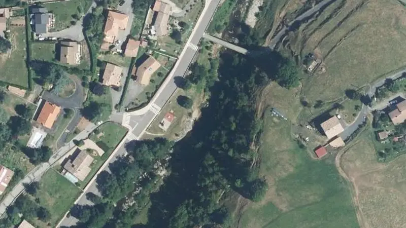 Vue aérienne : Baignade de la Dorne
