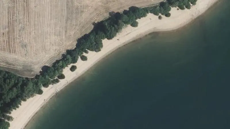 Vue aérienne : Plage du lac de Pareloup