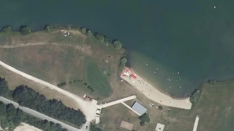 Vue aérienne : Plan d'eau St Genou