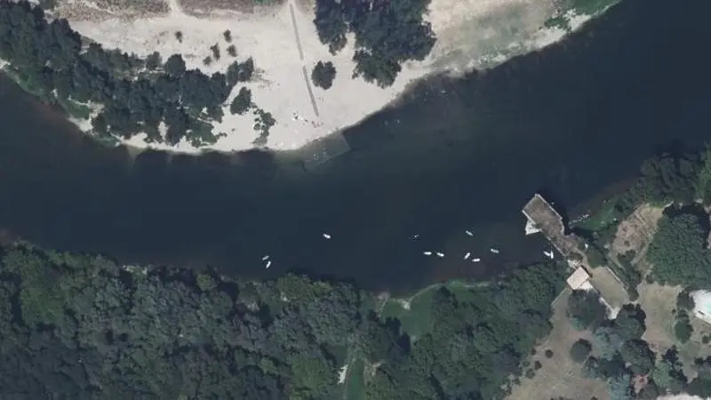 Vue aérienne : L'Ardeche a la Plage du Pont Casse