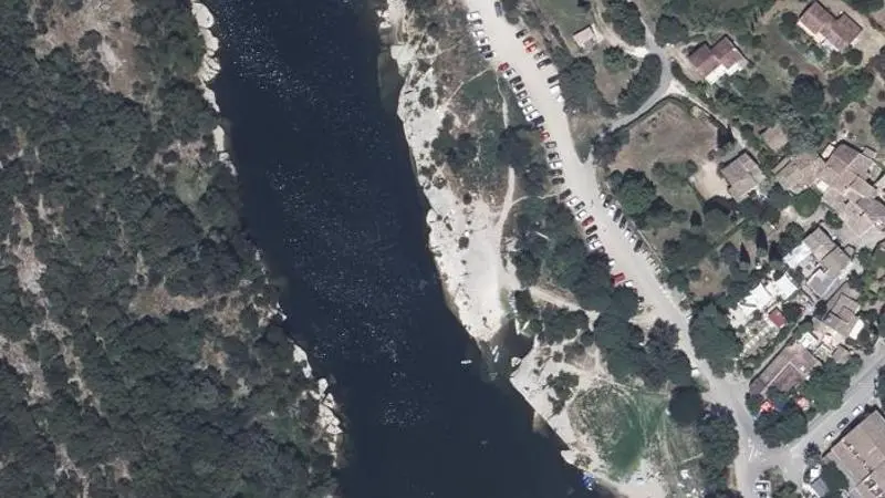 Vue aérienne : L'Ardeche a la Plage de Sauze