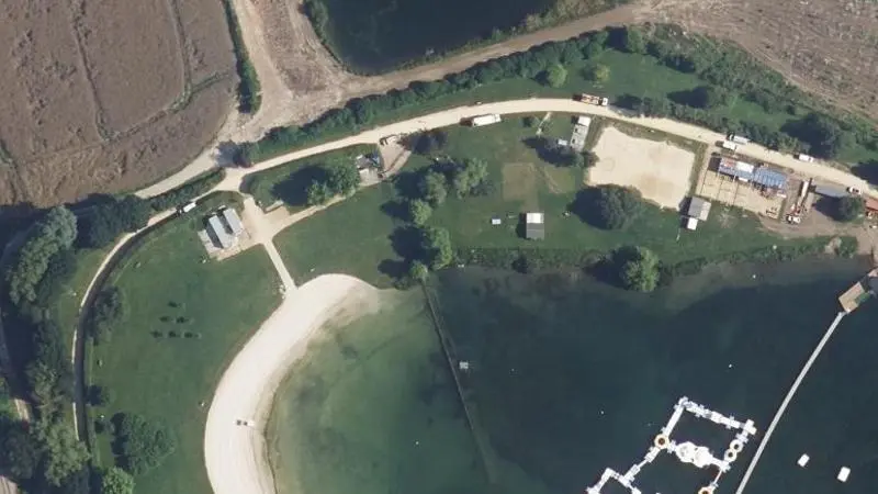 Vue aérienne : Beauvais-Plan d'eau du Canada