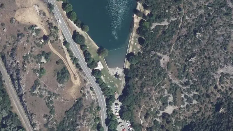 Vue aérienne : Plage du Lac de la Roche de Rame