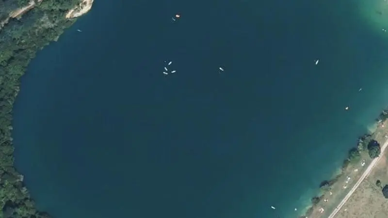 Vue aérienne : Lac des Arroques - Guiche