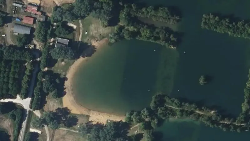 Vue aérienne : Les Pieces de la Plaine Bassin N°4