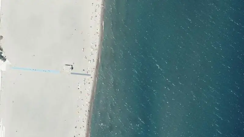 Vue aérienne : Plage de la Marenda