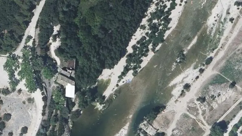 Vue aérienne : Baignade du Pont-Du-Gard