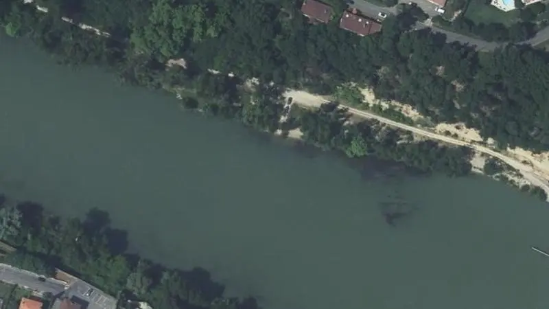 Vue aérienne : Baignade de Bessieres