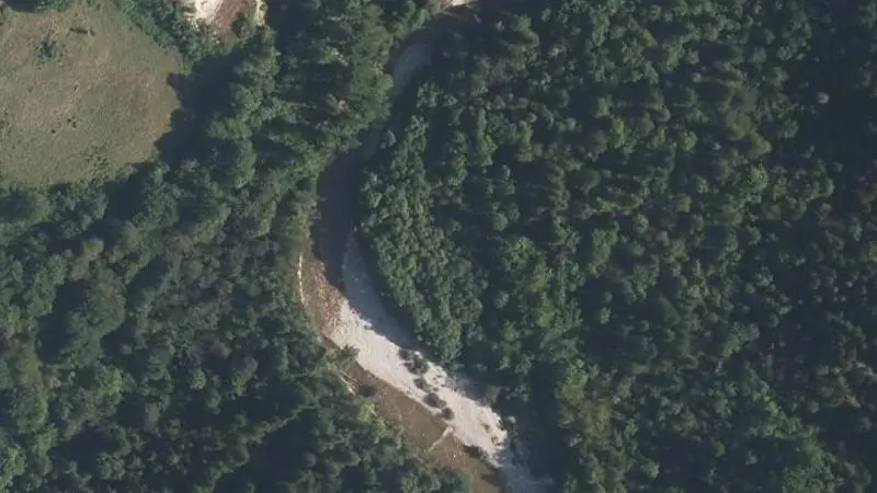 Vue aérienne : Plage de la Valserine