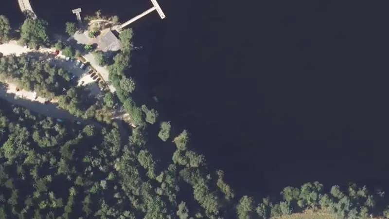 Vue aérienne : Plage du lac de Vassivière
