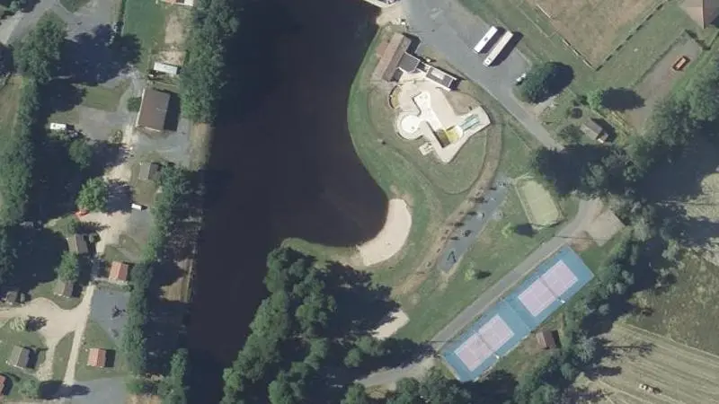 Vue aérienne : Plan d'eau d'Arlanc
