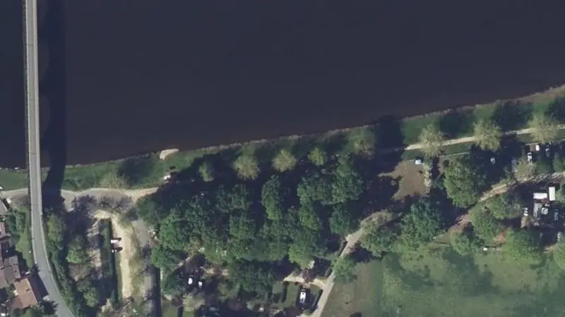 Vue aérienne : Plage du Camping du Buisson