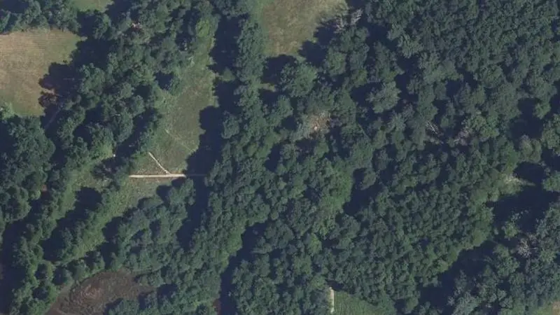Vue aérienne : Plan d'eau d'Aubusson d'Auvergne