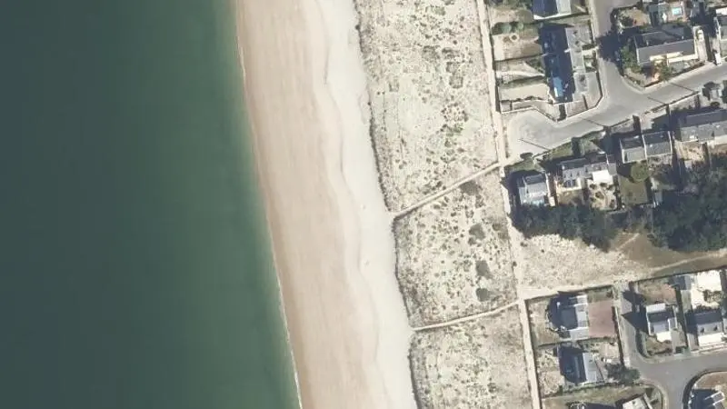 Vue aérienne : Plage des Bretons