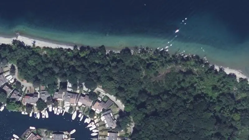 Vue aérienne : Baignade du Léman