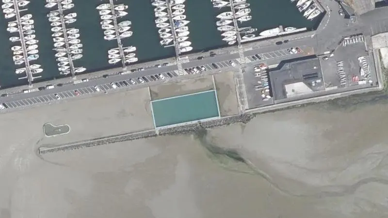 Vue aérienne : Piscine du Quai