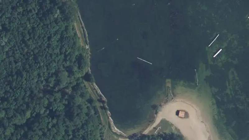 Vue aérienne : Plan d'eau du Grand Magne (la Dive)