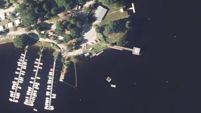 Vue aérienne : Plage du lac de Vassivière