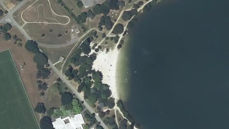 Vue aérienne : Baignade Lac de la Ramee