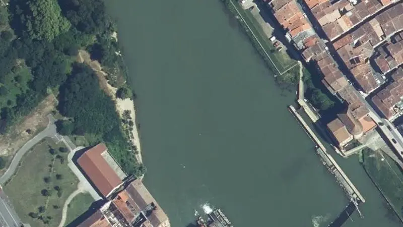 Vue aérienne : Baignade de Villemur sur Tarn