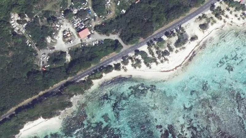 Vue aérienne : Petite Anse M/galante