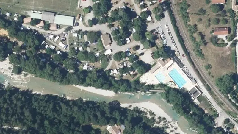 Vue aérienne : Drome Centre Die
