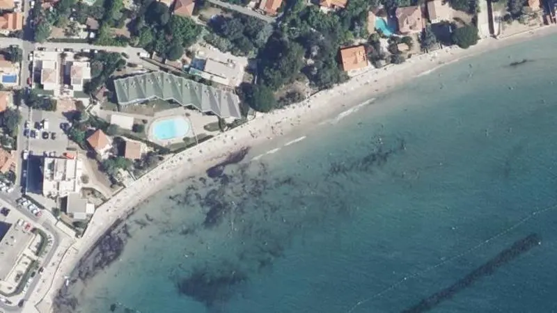 Vue aérienne : Plage de Mar Vivo Chemin Hermitte