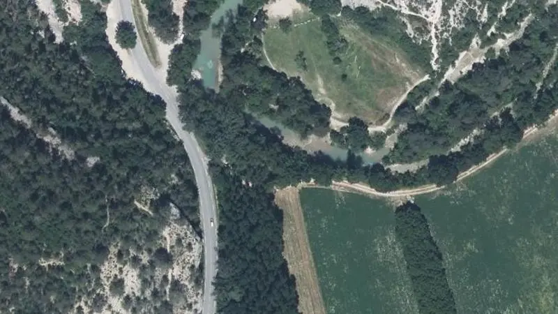 Vue aérienne : Drome de Beaumont a Luc en Diois