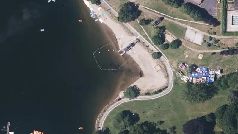 Vue aérienne : Lac de la Raviege-Les Bouldouires
