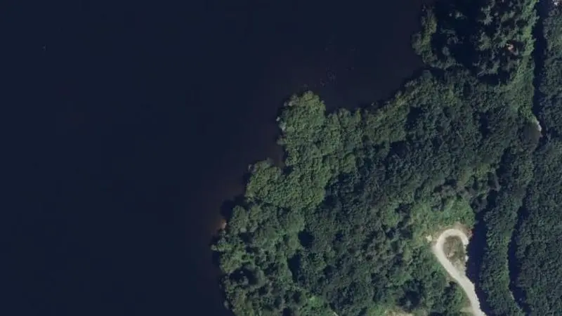 Vue aérienne : Plage du lac de Laprade Basse