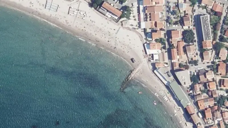 Vue aérienne : Plage des Sablettes Est
