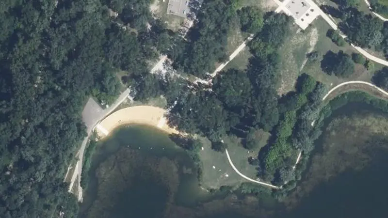 Vue aérienne : Lac de Montmeillan