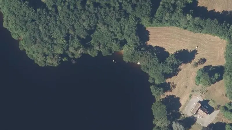 Vue aérienne : Plage du lac de Vassivière