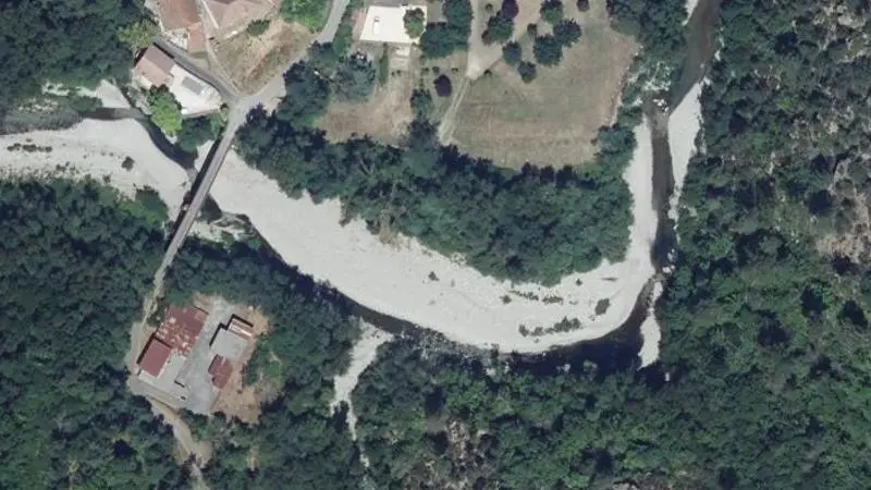 Vue aérienne : Plage du Gardon d'Alès