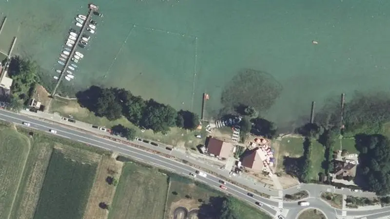 Vue aérienne : Duingt Municipale