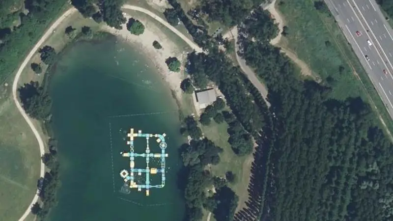 Vue aérienne : Lac les Vernets de Galaure