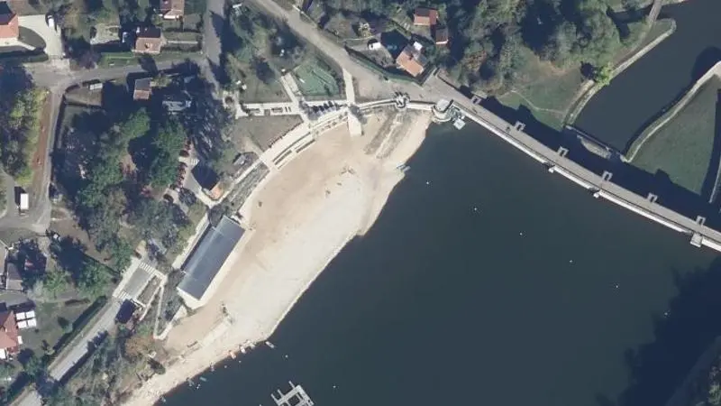 Vue aérienne : Lac de Pont