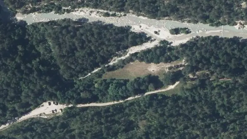 Vue aérienne : Aval St Benoit a Confluence Drome