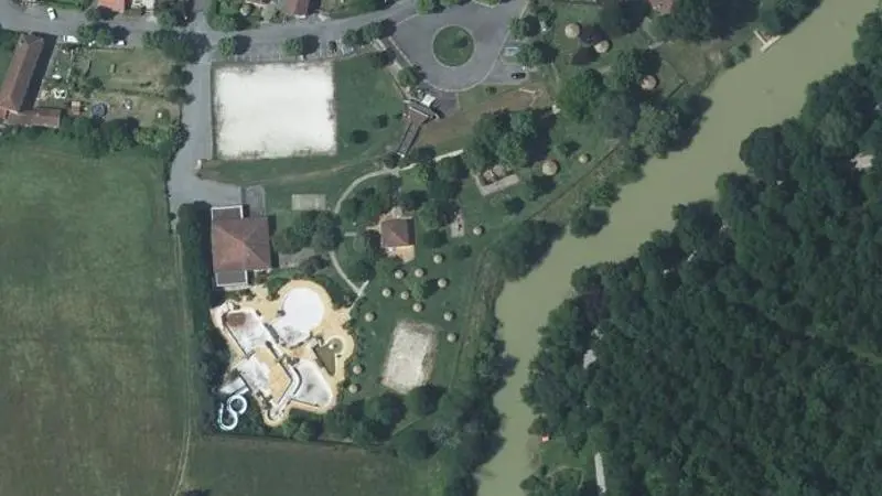 Vue aérienne : Ludina