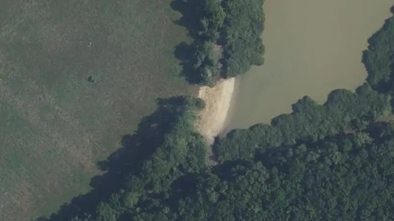 Vue aérienne : Plage de l'étang des Loges