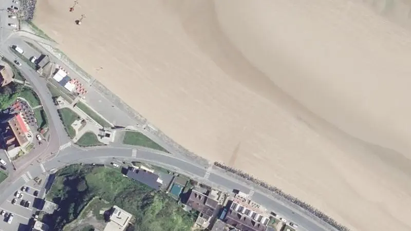 Vue aérienne : Plage du Monument