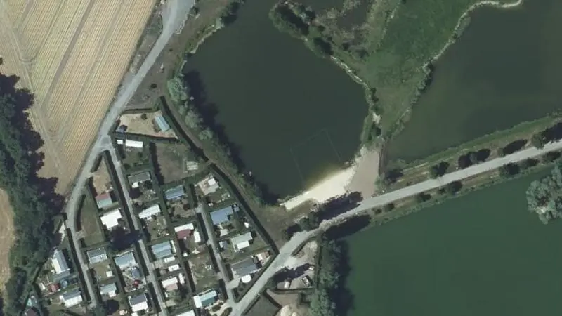 Vue aérienne : Garennes sur Eure les Etangs du Parc