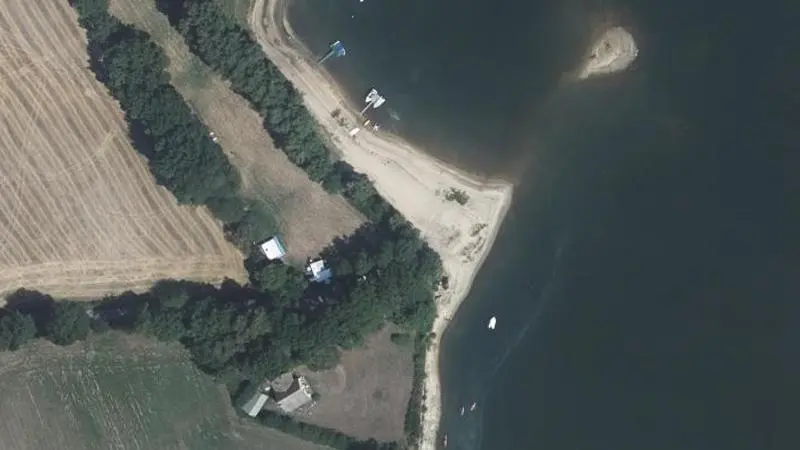 Vue aérienne : Plage du lac de Pareloup
