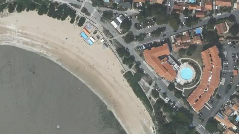 Vue aérienne : Plage de la Coue