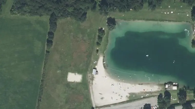 Vue aérienne : Baignade Municipale Wittisheim