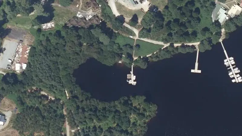 Vue aérienne : Plage du lac de Vassivière