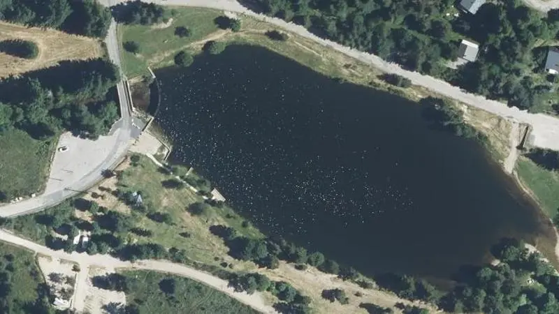 Vue aérienne : Le Lac du Devois