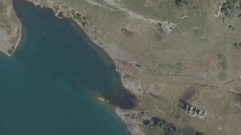 Vue aérienne : Baignade du lac du Mont Cenis