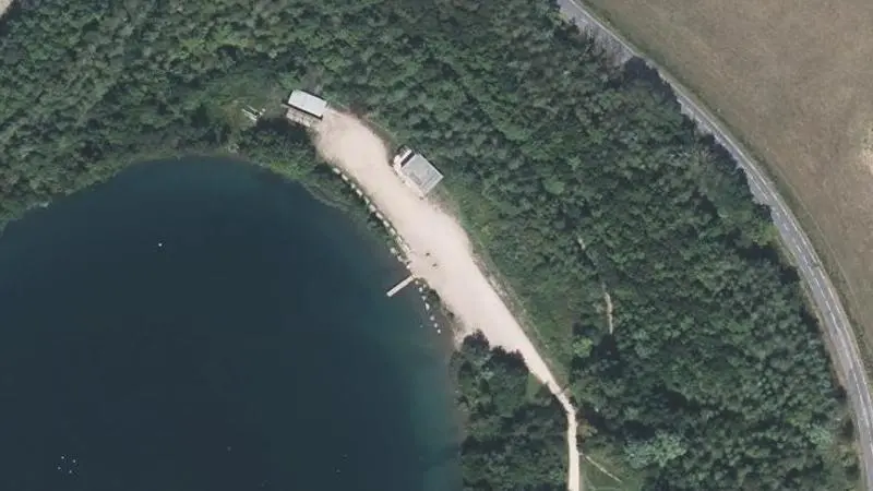 Vue aérienne : Plage du plan d'eau des Fouthiaux