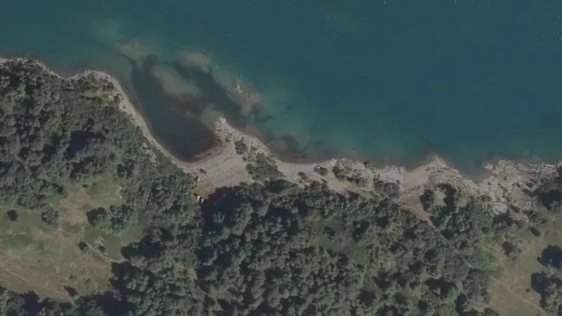 Vue aérienne : Baignade du lac du Mont Cenis